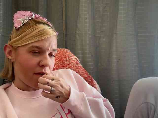 AmericnBarbie webcam