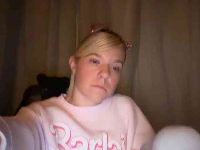 AmericnBarbie webcam