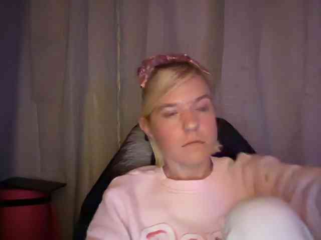 AmericnBarbie webcam