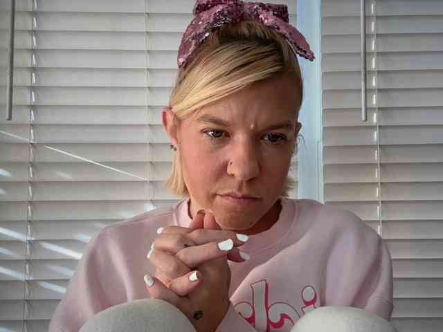 AmericnBarbie webcam