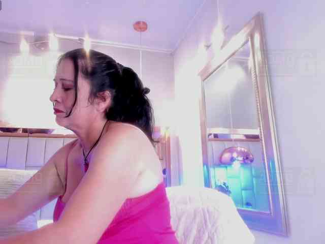 Lady-Hellen webcam