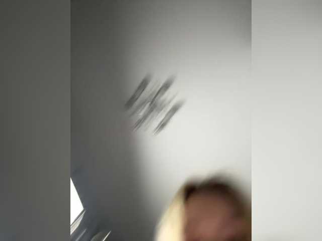 Entra en el chat con el modelo -Riviera- -Riviera-