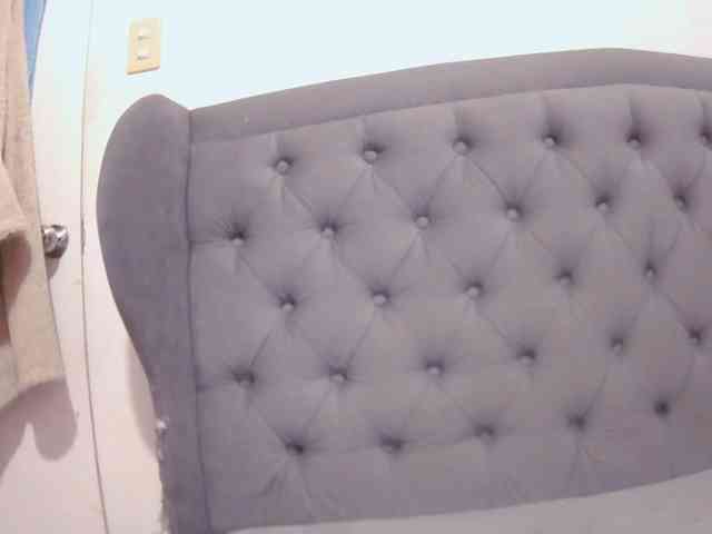 LivesAdrianne webcam