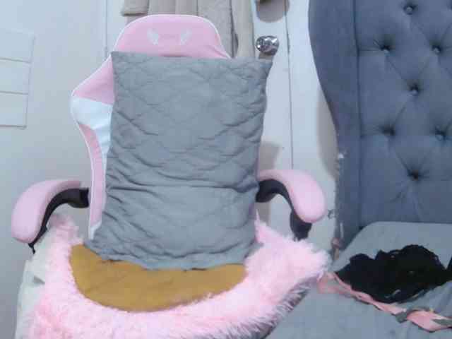 xxCamsGirl25xx webcam