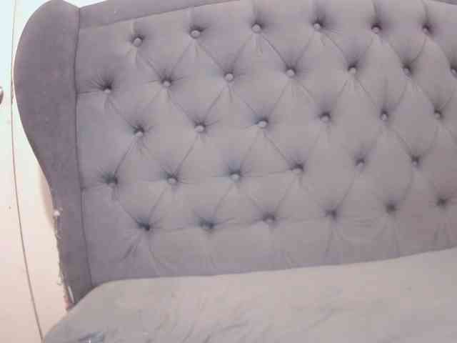 LivesAdrianne webcam