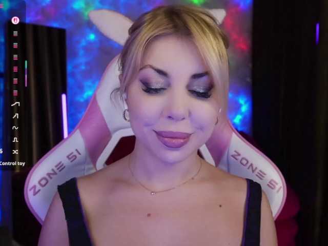 Entra en el chat con el modelo Cool-Baby Cool-Baby