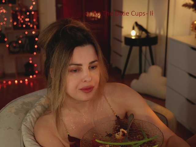 Entra en el chat con el modelo _Lady_M_ _Lady_M_