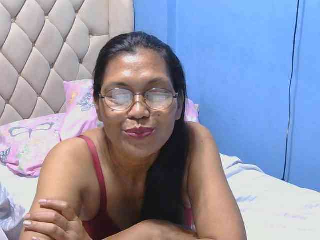 hOtGranny4u webcam