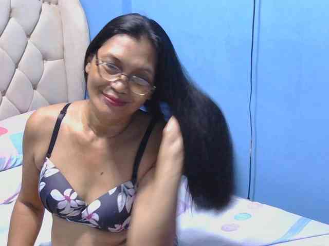 hOtGranny4u webcam