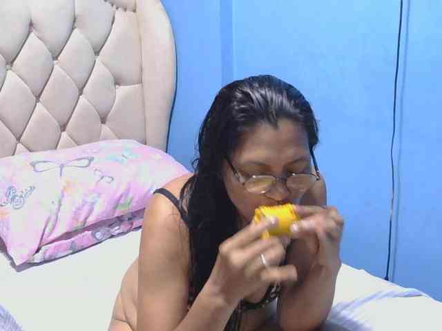 hOtGranny4u webcam