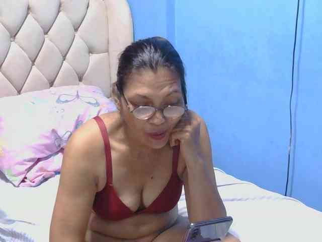 hOtGranny4u webcam