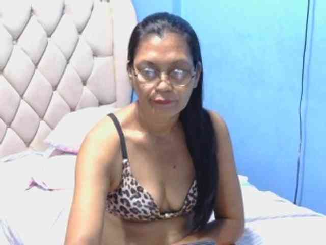 hOtGranny4u webcam