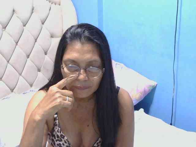hOtGranny4u webcam
