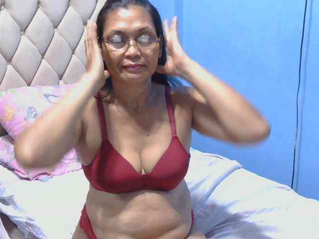 hOtGranny4u webcam