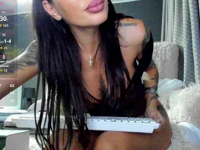 LovellyEmma webcam