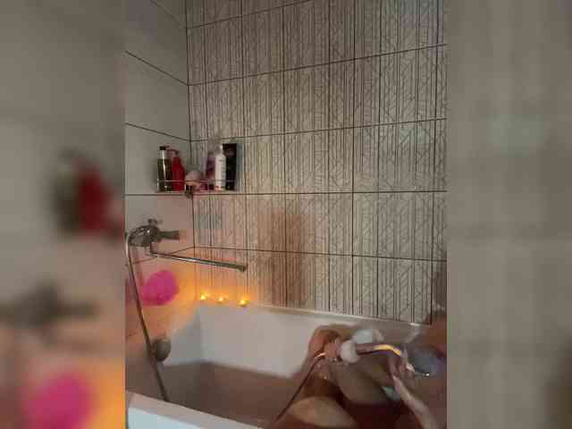 MissMotivated webcam