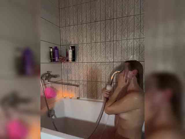 MissMotivated webcam