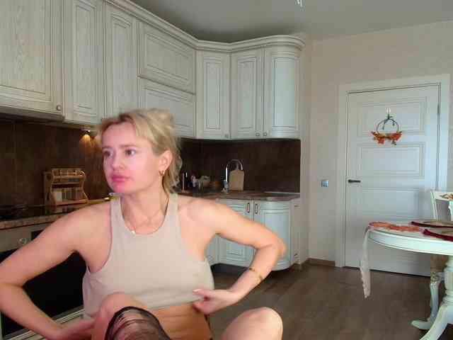 MissMotivated webcam