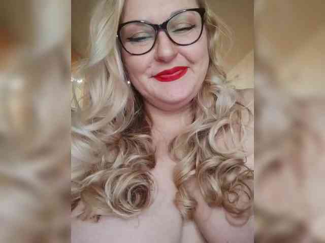 Pretty_NYUSHA webcam