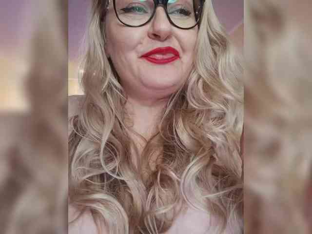 Pretty_NYUSHA webcam
