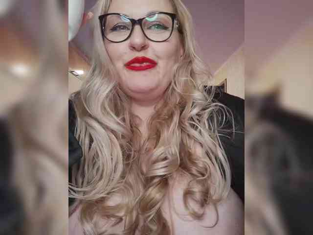 Pretty_NYUSHA webcam