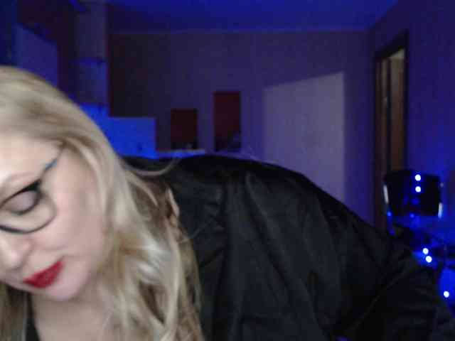 Pretty_NYUSHA webcam