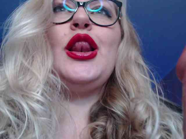 Pretty_NYUSHA webcam