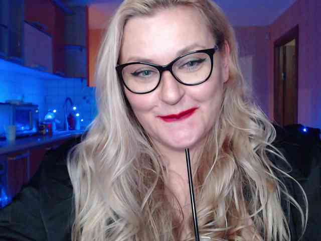 Pretty_NYUSHA webcam