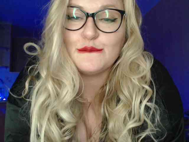 Pretty_NYUSHA webcam