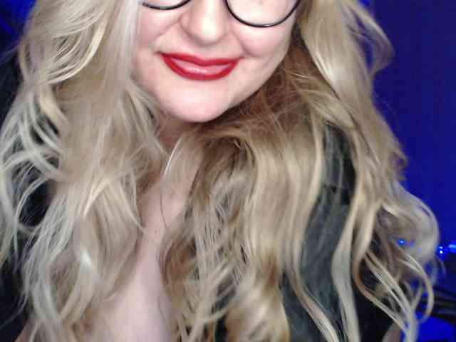 Pretty_NYUSHA webcam