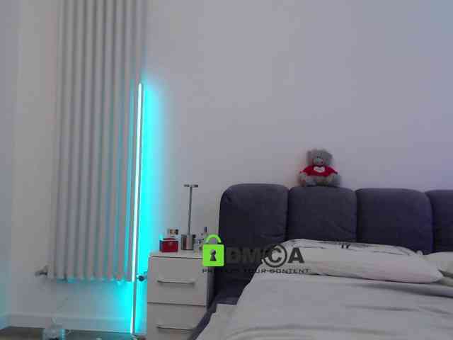 MaxineDi webcam