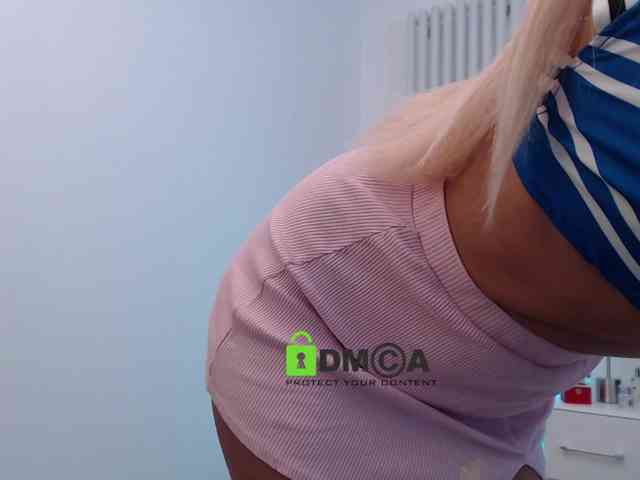 MaxineDi webcam