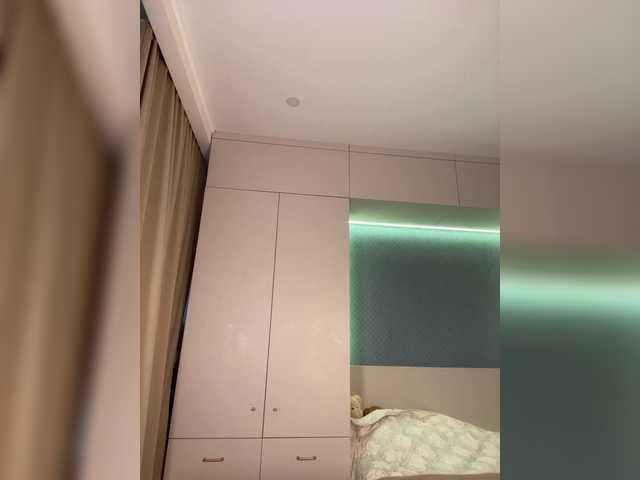 go to chat with MelenaFox