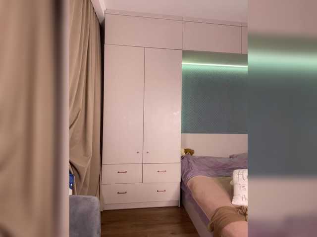 Entra en el chat con el modelo MelenaFox MelenaFox