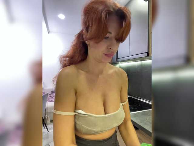 go to chat with MelenaFox