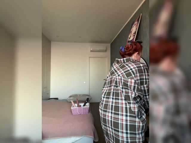 Entra en el chat con el modelo MelenaFox MelenaFox