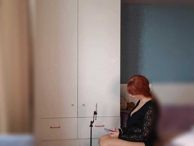 Entra en el chat con el modelo MelenaFox MelenaFox