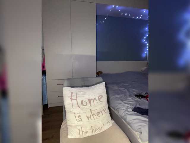 Accedi alla chat con il nickname MelenaFox MelenaFox