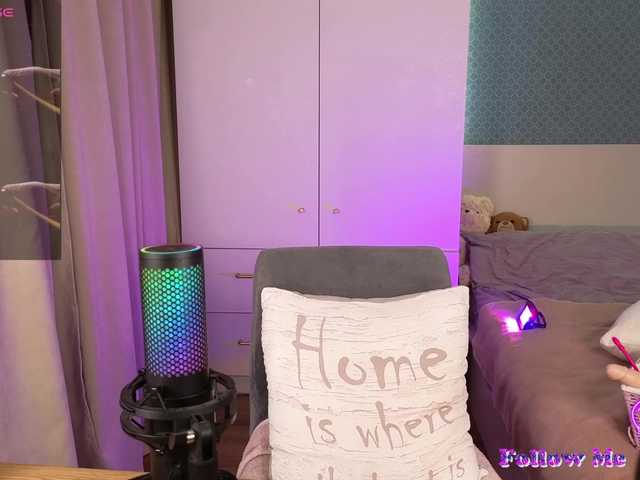 Entra en el chat con el modelo MelenaFox MelenaFox