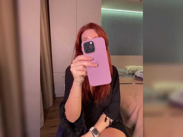 Entra en el chat con el modelo MelenaFox MelenaFox