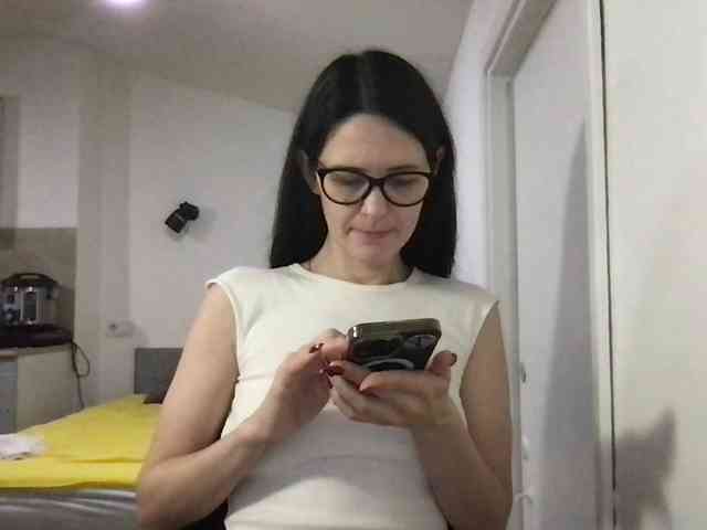 MilaBi-192569 webcam