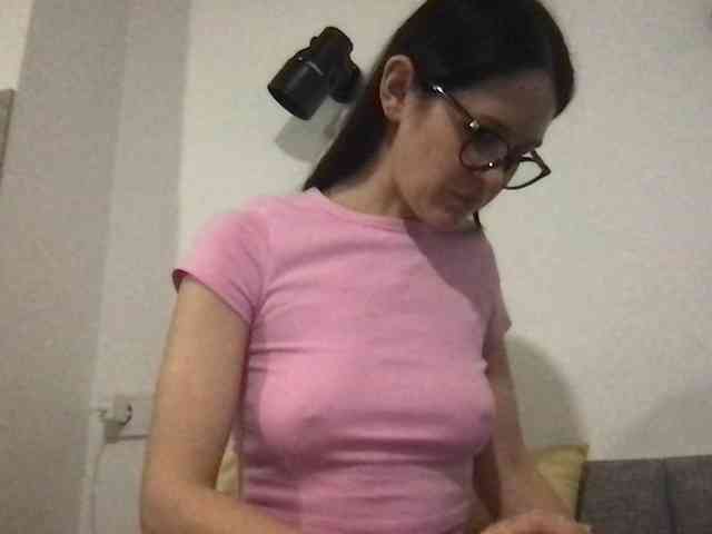 MilaBi-192569 webcam