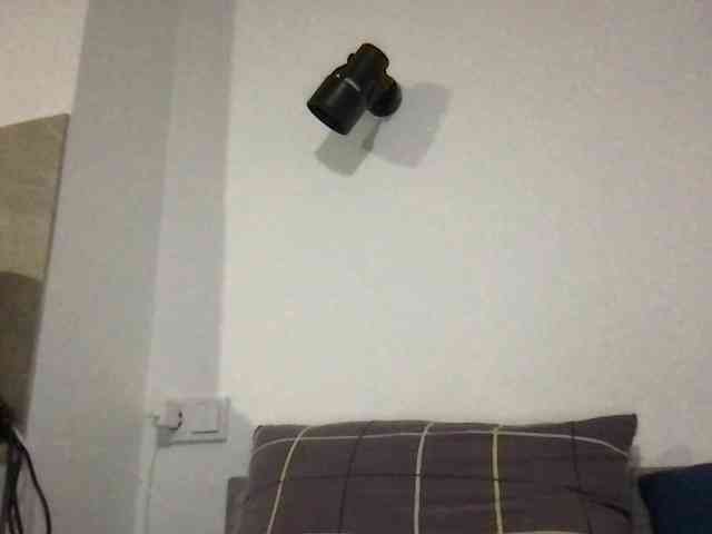 MilaBi-192569 webcam