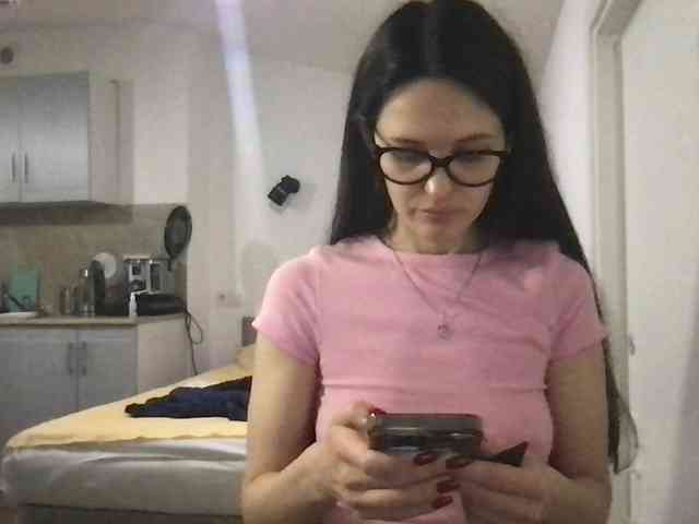 MilaBi-192569 webcam