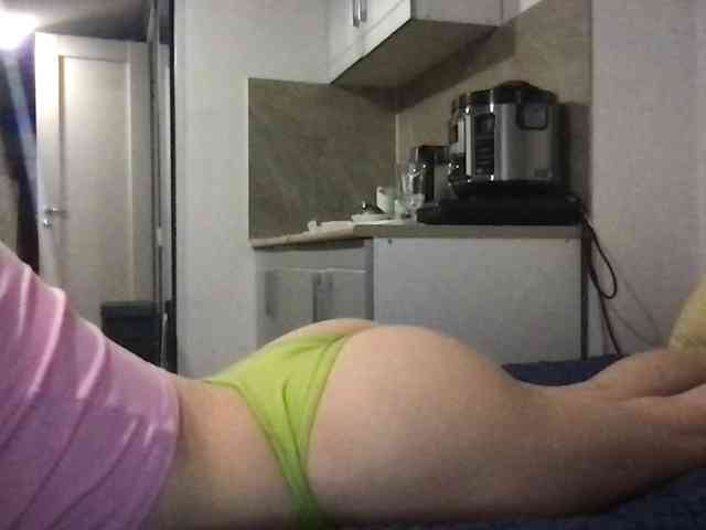 MilaBi-192569 webcam