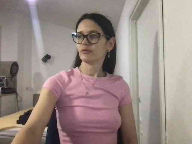 MilaBi-192569 webcam