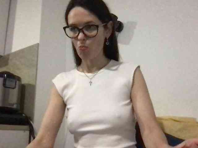 MilaBi-192569 webcam