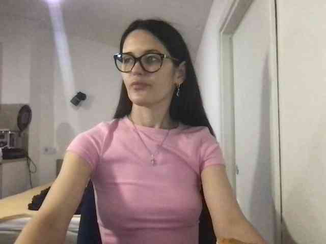 MilaBi-192569 webcam