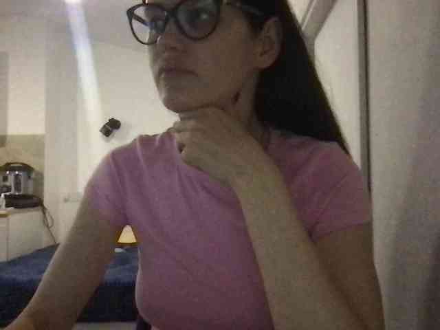 MilaBi-192569 webcam