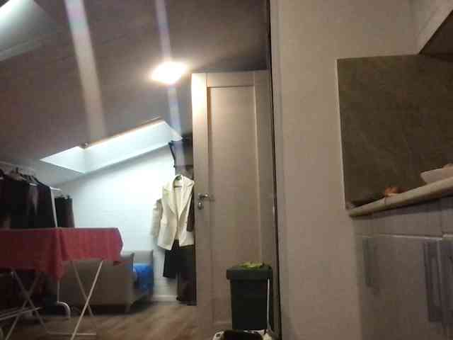 MilaBi-192569 webcam